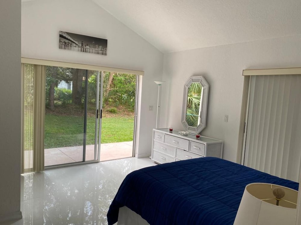 Orlando Vacations - Swiss 22 - Lake Stephanie - Property Image 13