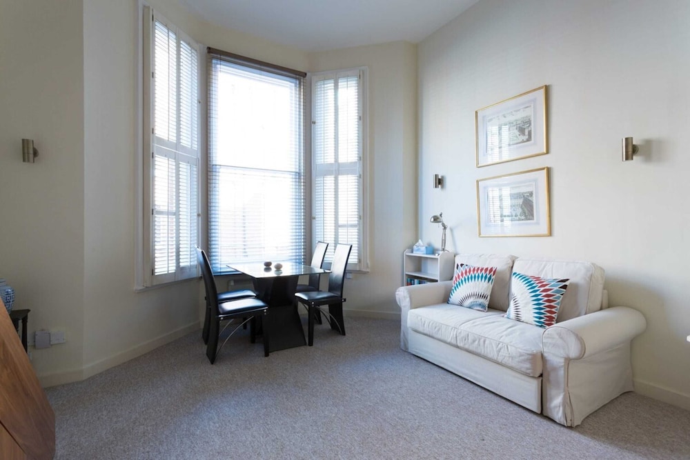 Modern 1 bed Flat in Knightsbridge