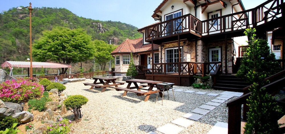 Soo Pension