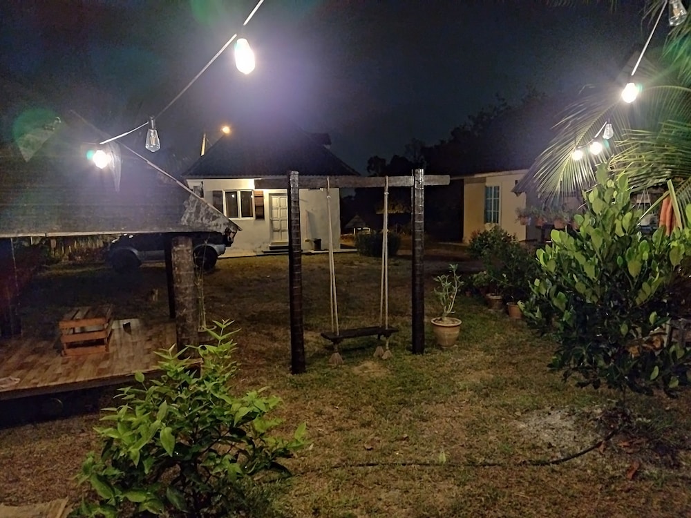Tehel Farmhouse