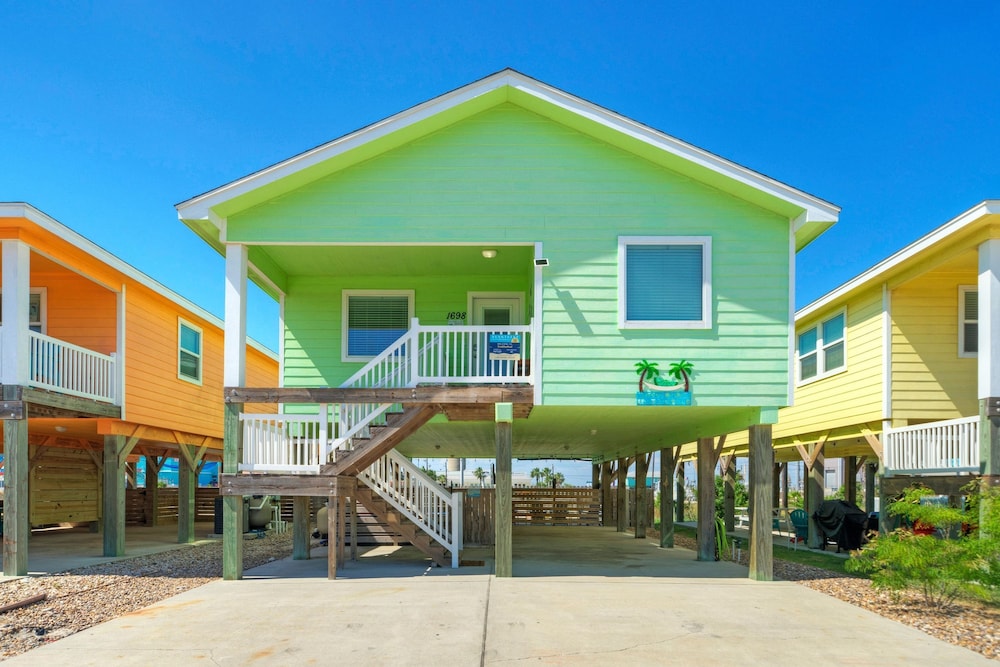 Laid Back Lime by Avantstay Near Beach w Pool Complimentary Pool Warmer