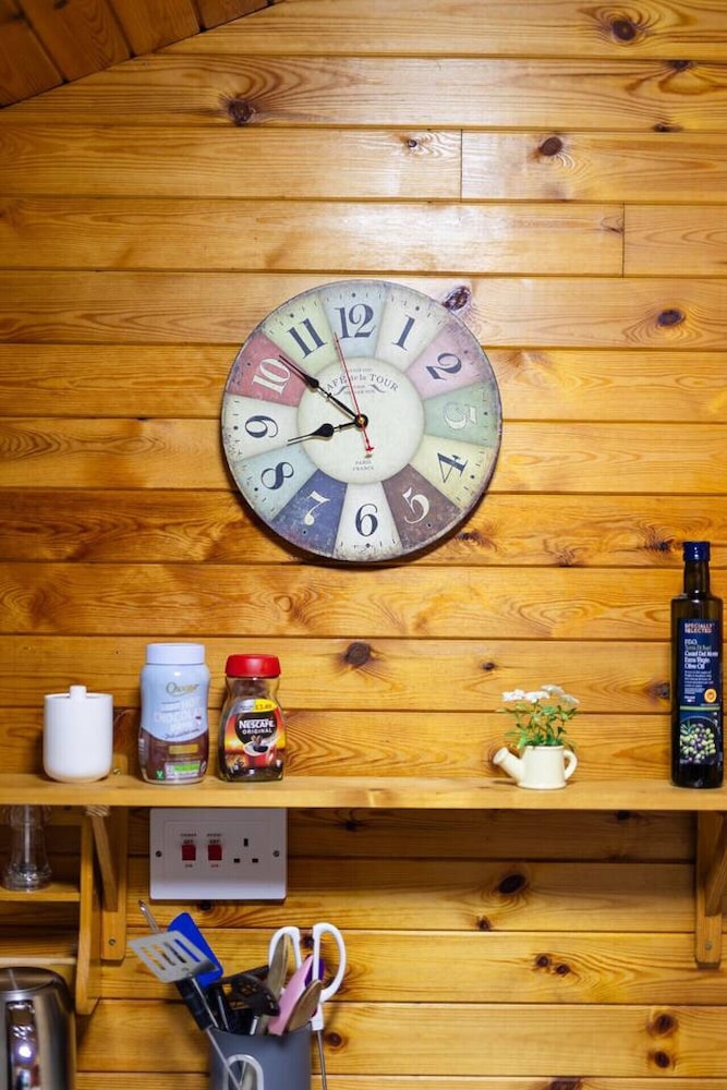 Cozy Log Cabin 346 - Rural Mid Wales