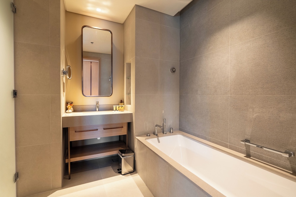 PVH - 2BR - Vida Residence Dubai Mall