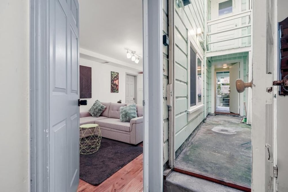 Modern 1BR with Living Room near SFSU