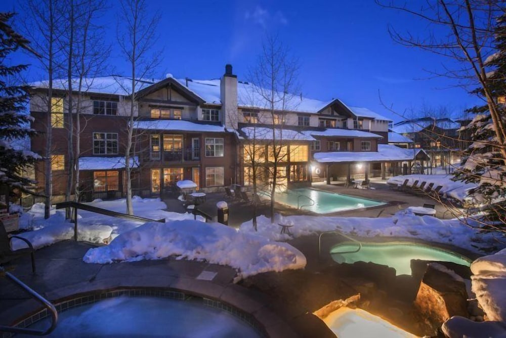 Grand Timber Lodge 1 Bedroom Ski In, Ski Out Condo