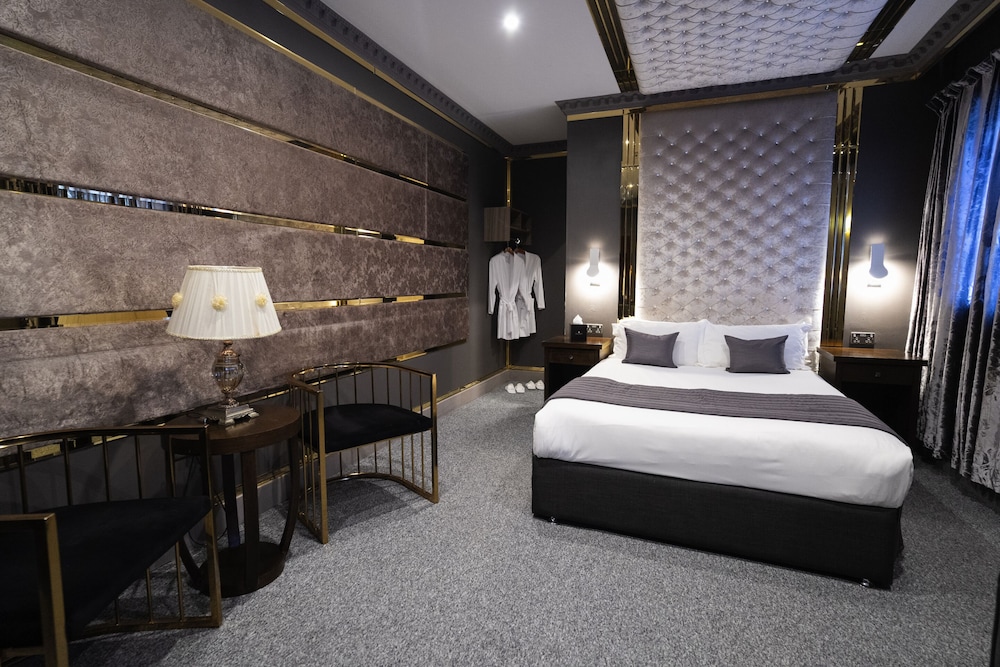Croydon Vacations - Grand Sapphire Hotel  Banqueting - Property Image 10