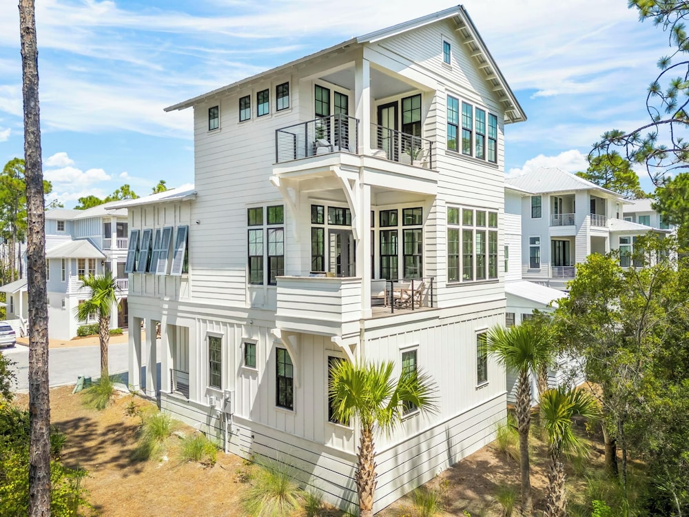 30A Beach House - Mia's Beach House