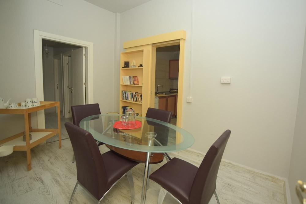 Cozy Home w Fireplace 10 min to Sea in Kyrenia