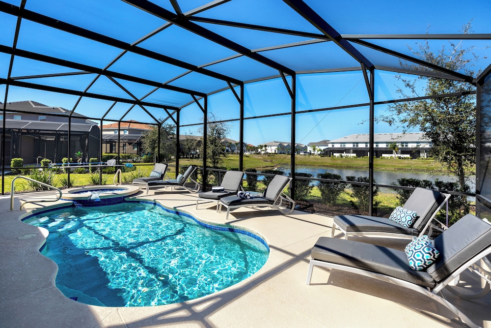 Solterra- LakeView - Private Pool & Spa - Image 2