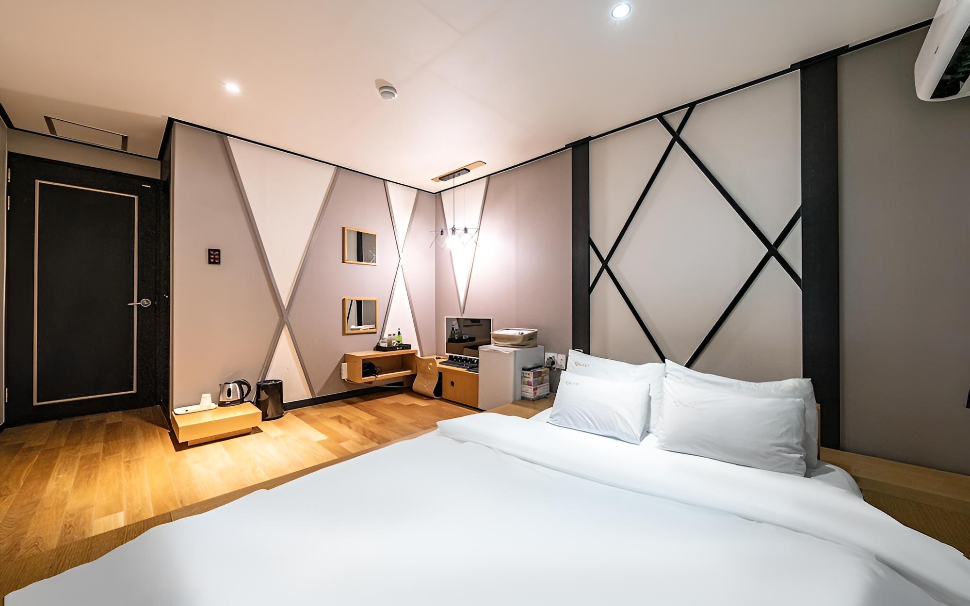 Daejeon Yuseong Hotel LOD 1 view 5