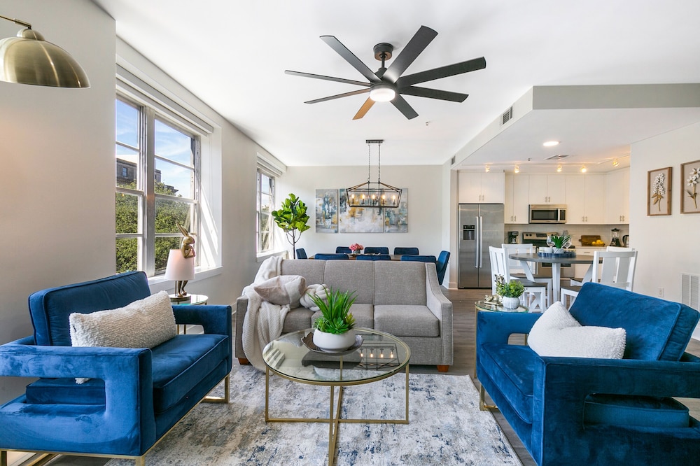 New Orleans Vacations - Modern 4BR Condo in the Heart of NOLA - Property Image 1