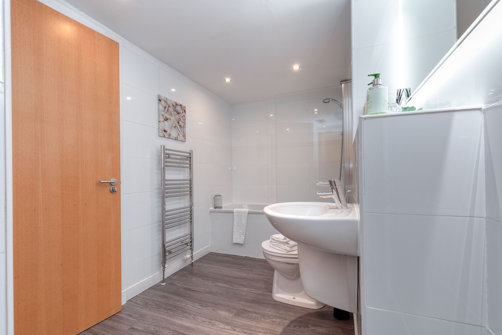 Executive 7 Apartments