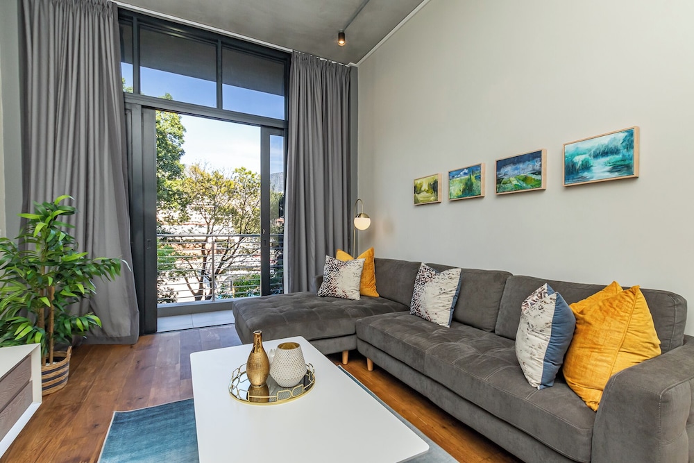 Docklands Deluxe Apartments by ITC Hospitality