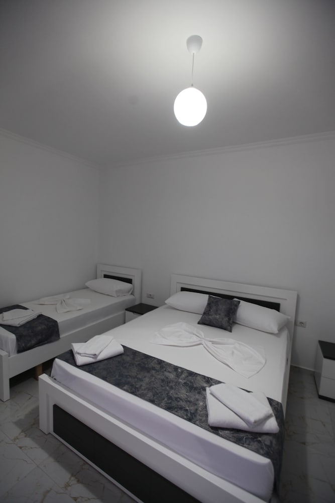 Irdi Aparthotel