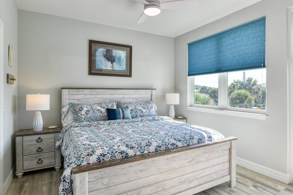 Oceans 13 Condo D