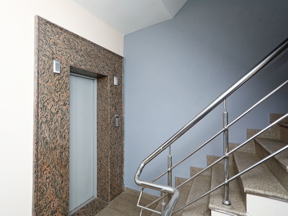 OYO 11761 WhitePod Inn
