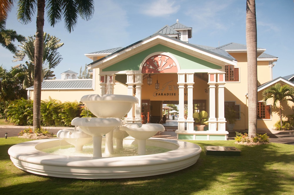 Jewel Paradise Cove Adult Beach Resort & Spa – All Inclusive
