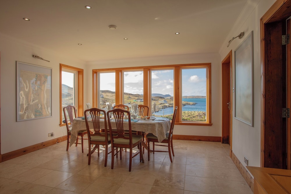 Castlebay View