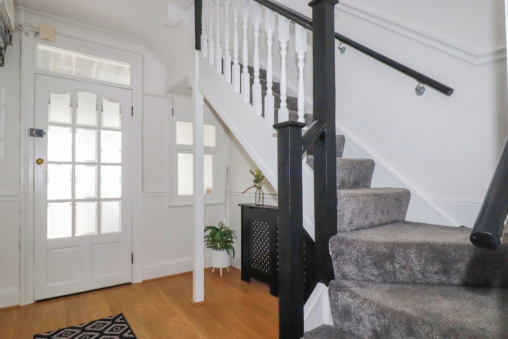 119 Henver Road