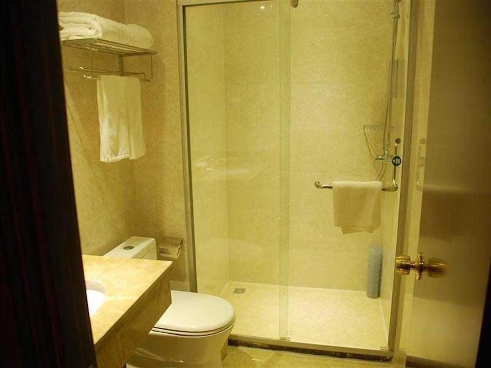 GreenTree Inn Chuzhou Dingyuan County People's Square General Hospital Business Hotel