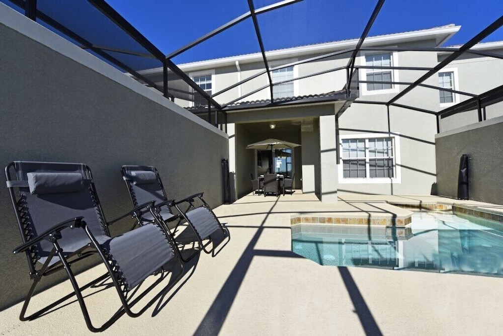 Storey Lake IHR 3058 - Image 2