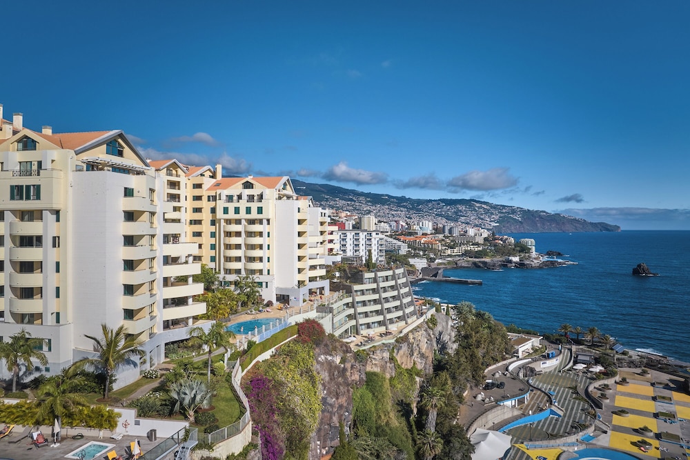 IVIS Home By HR Madeira