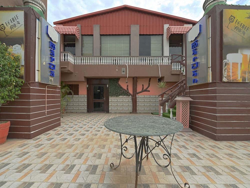 The Byke Grassfield Resort With Outdoor Pool, Shyam Nagar