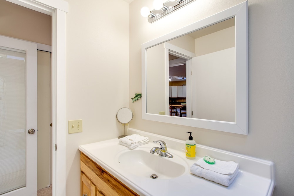 30GS - BBQ - Hot Tub - Wi-Fi - Pets Ok - Sleeps 8