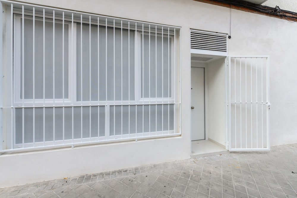 M Scr7b2 Amplio Piso Exterior de un Dormitorio e