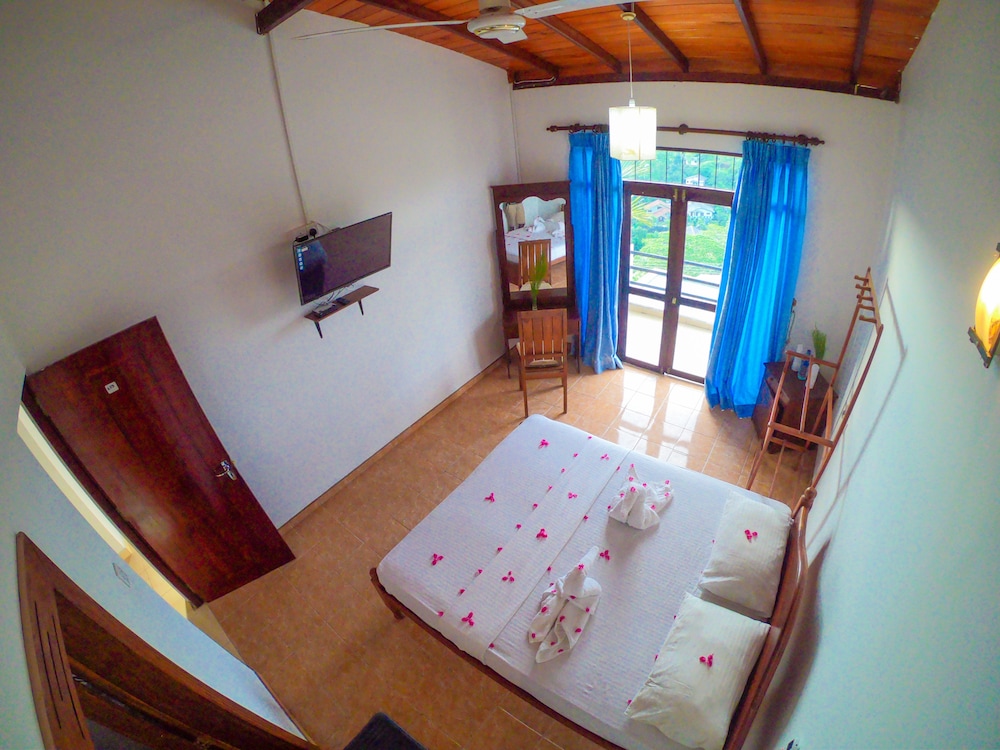 Uppermost Villa - Galle view 3