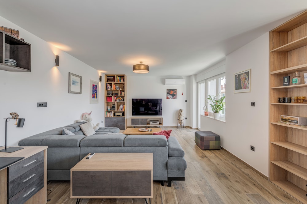 Bells & Whistles, Comfortable Condo