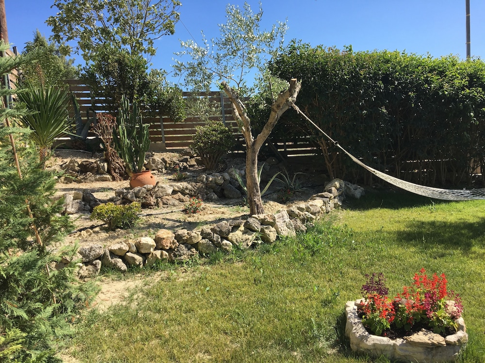 Planos Villa photo 3