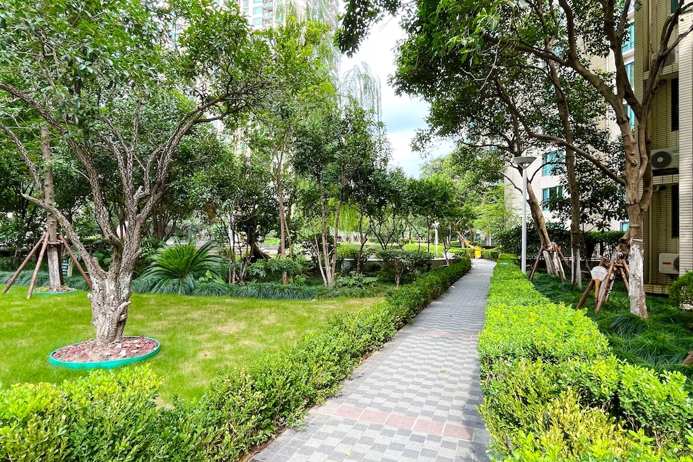 Tyms Xujiahui Premium 2BR APT Metro