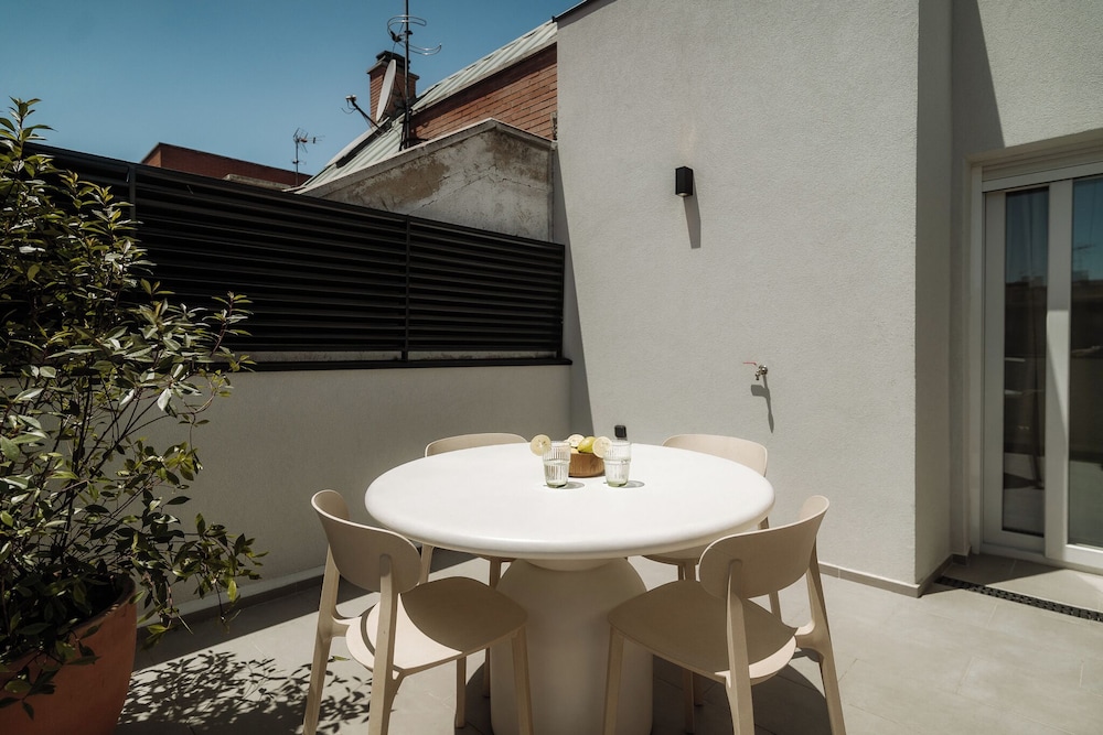 Via Monte Apartments