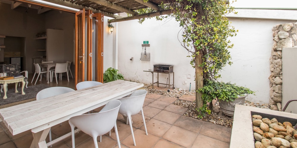 Langebaan Kite Cottages view 2