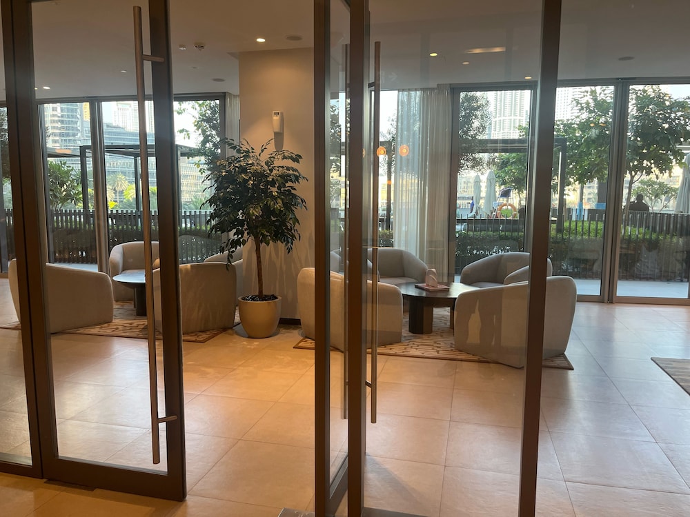 Luxury 1BR 5 star Apt Burj Khalifa View