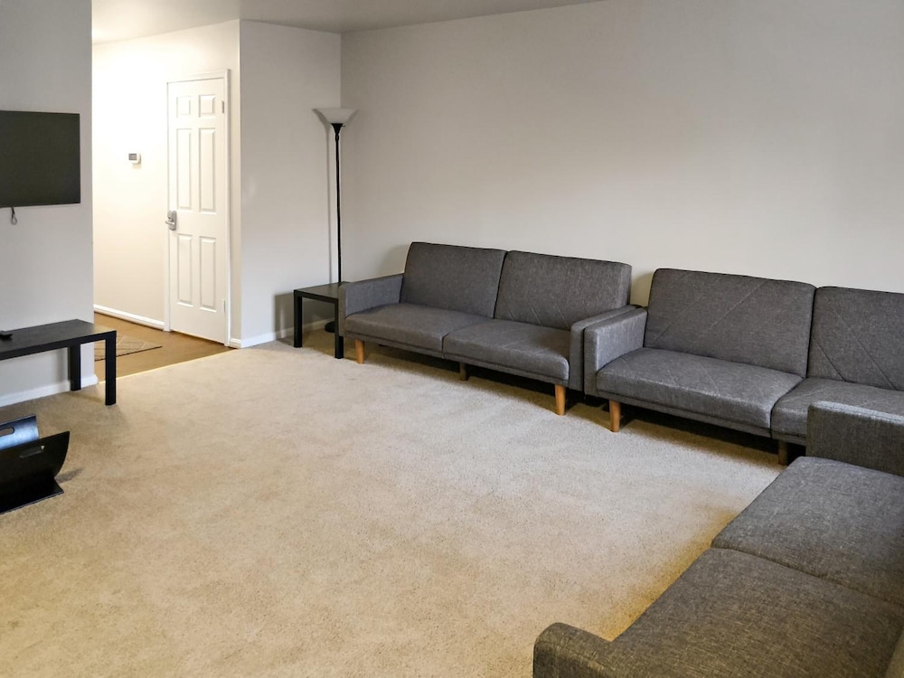 Carriage Guest House - Property Image 13