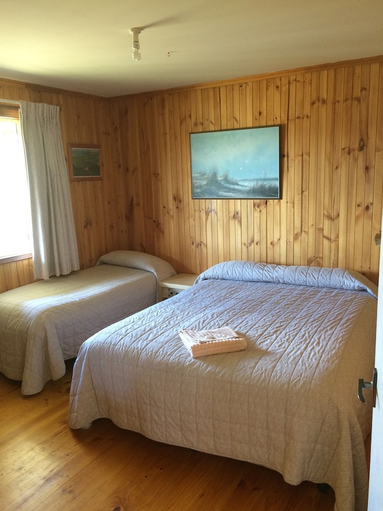 Cooba Holiday Motel