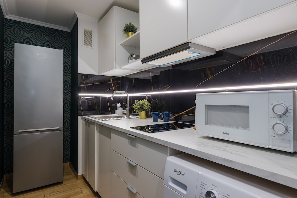 UNIT Short Rent Apartment by Warsaw Metro Station