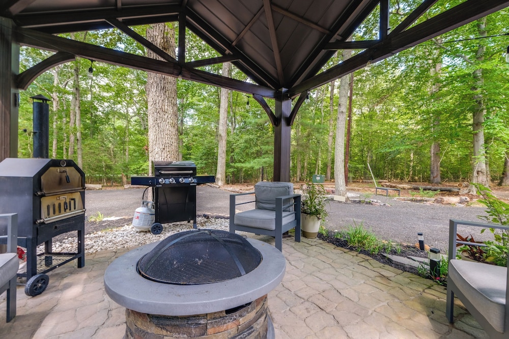 1/2 Acre Pond, Rec Room! Private Oasis in Nanjemoy