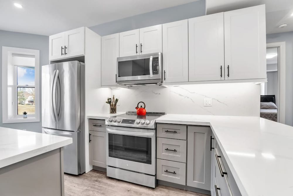 Tranquil 2BR Triplex in the Heart of Shelburne