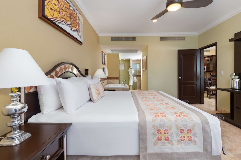 Luxury Suite at Villa del Palmar