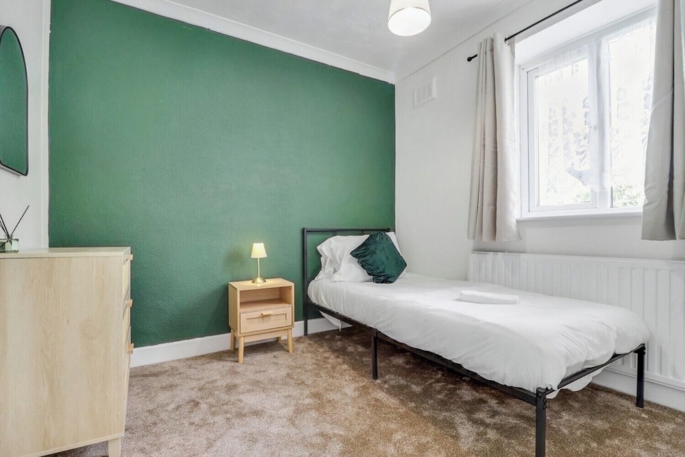 Modern 3bed Escape - Work&relax - Free Parking