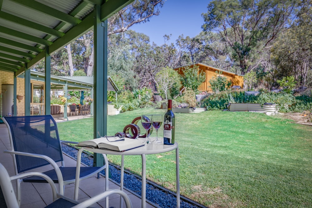 Devonleigh Bed & Breakfast