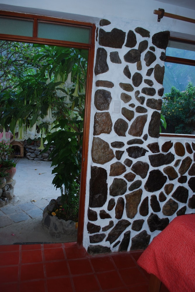 Kiswar Lodge