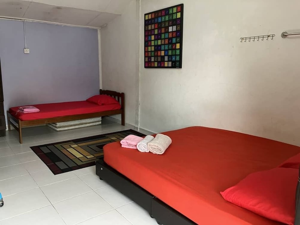 OYO Homes 90600 Ummi Chalet Dungun photo 3
