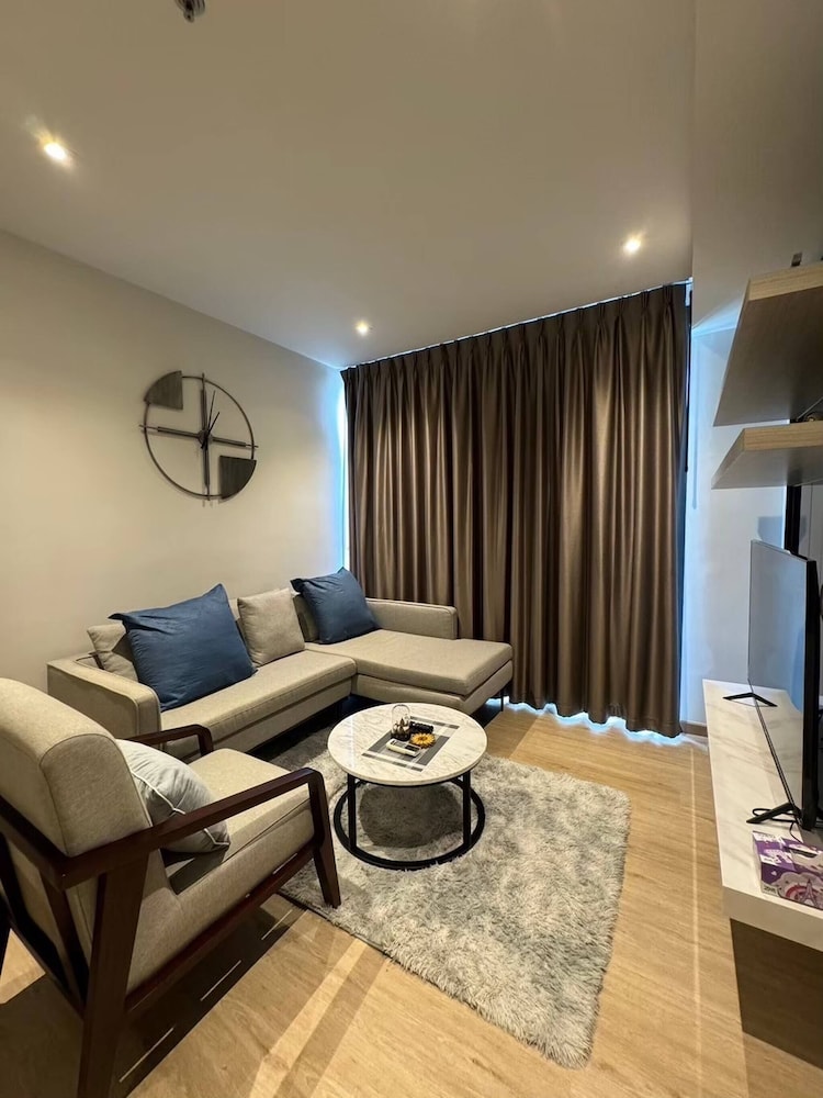 Sea View 2 Bed Room Luxury - Perfect Location