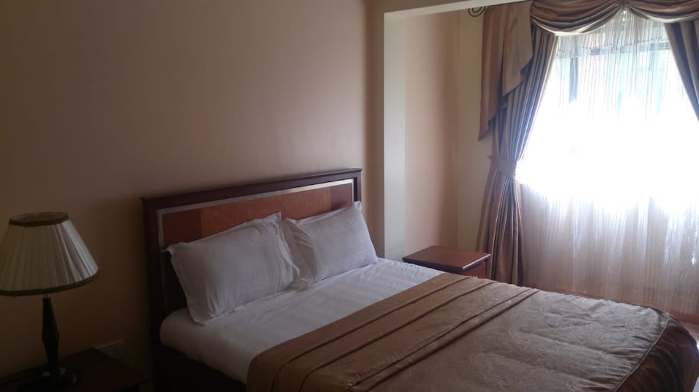 Lighthomez Pinnacle Suites view 2