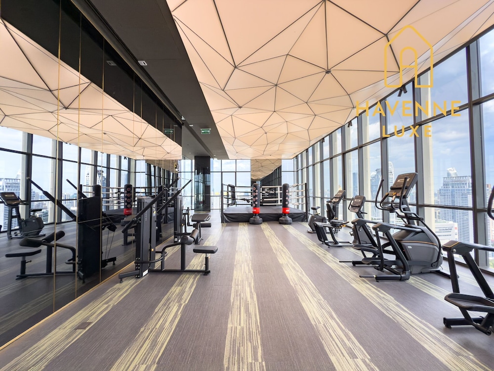 New City Condo in Central Bangkok ·