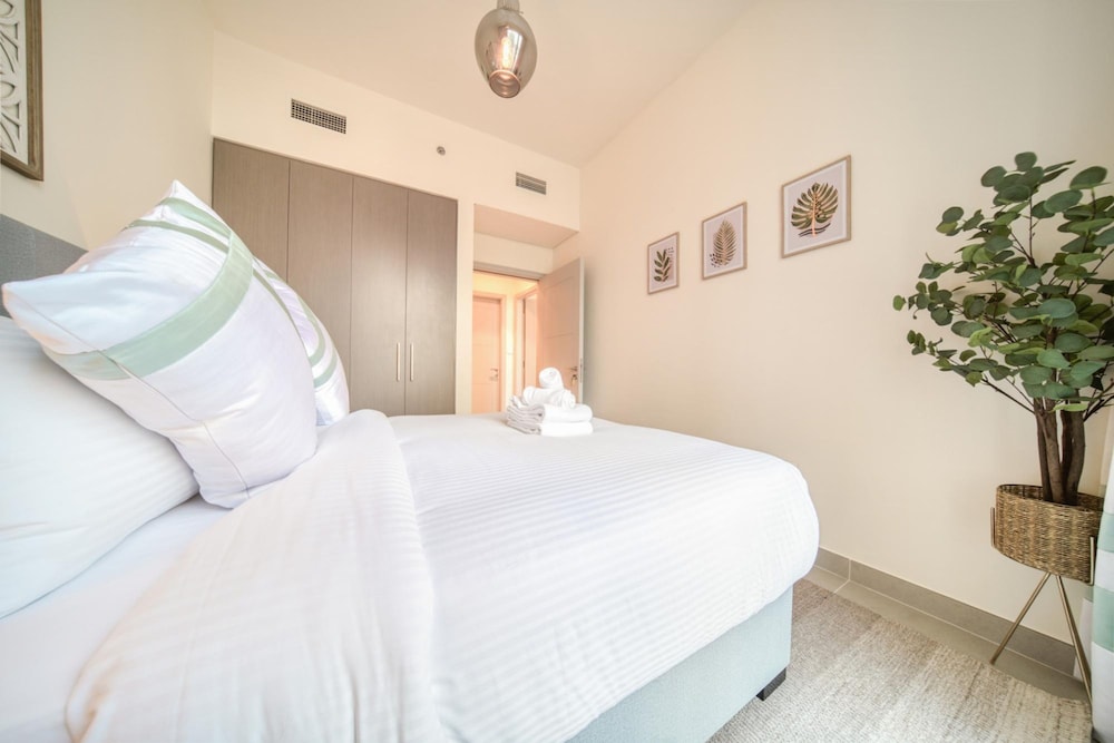 City Living at Its Best Near Burj Khalifa